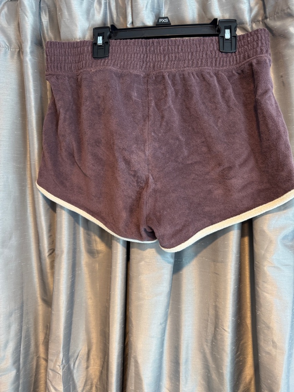 The Great Microterry Shorts in Vintage Mulberry size 2/Medium - Picture 3 of 5